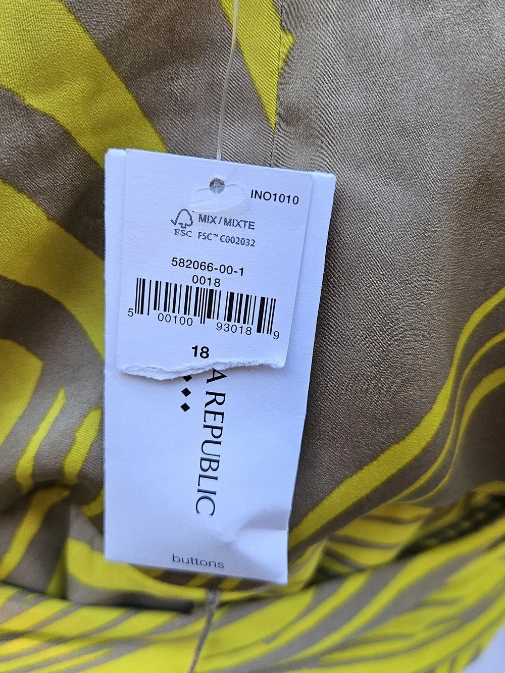 Banana Republic nwt banana